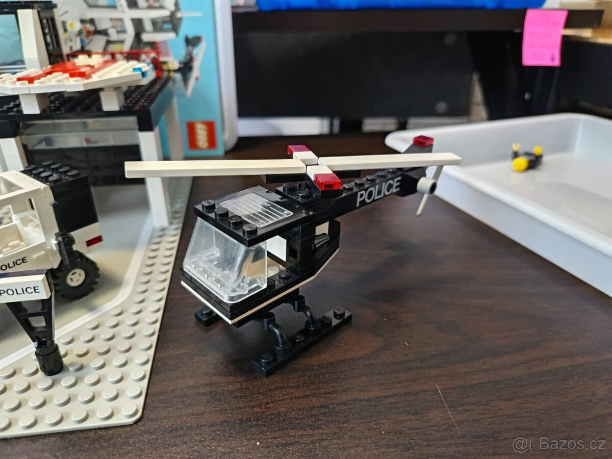 LEGO Town 6386 Police Command Base +návod - 3