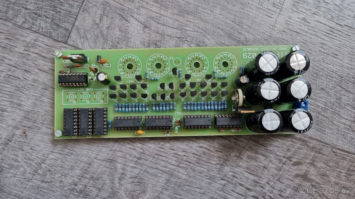 Digitronové hodiny - plošný spoj - 3