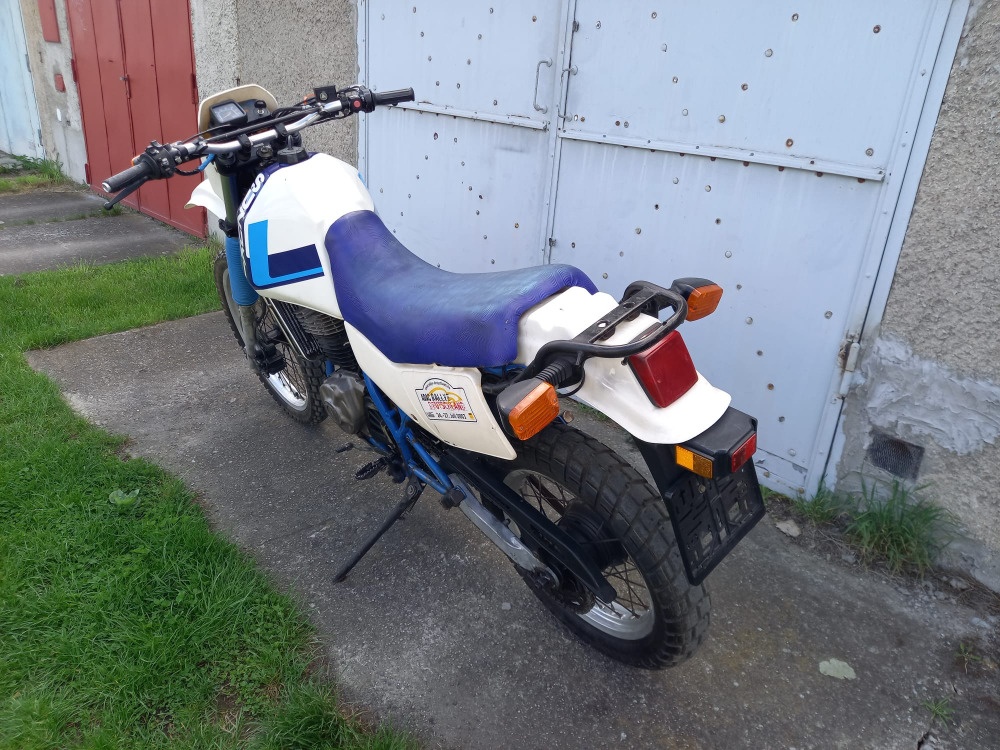 Suzuki DR 600