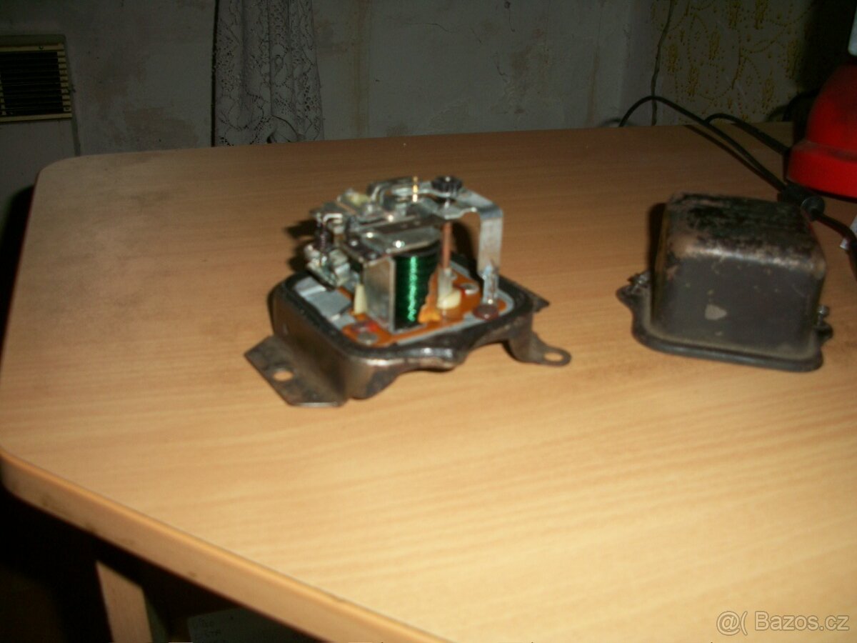 Prodám relé Delco-Remy - 3