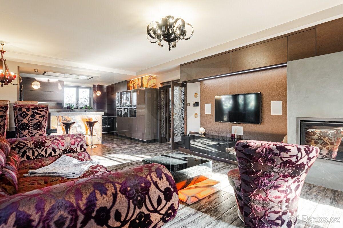 7+1, 354m2, Přední Kopanina - 3