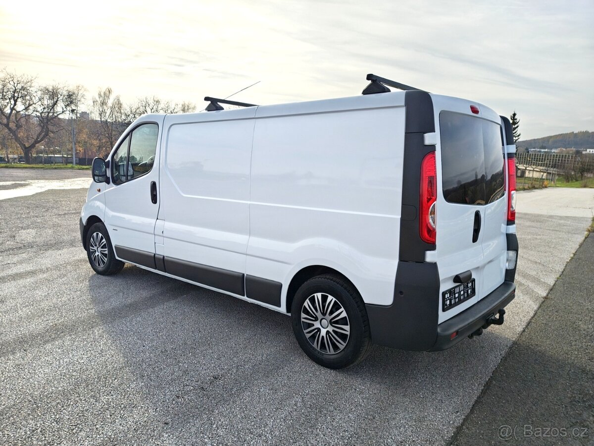 OPEL VIVARO 2,0DCI 84kW LONG R-2011 SERVISKA 1-MAJITEL TAŽNÉ - 3