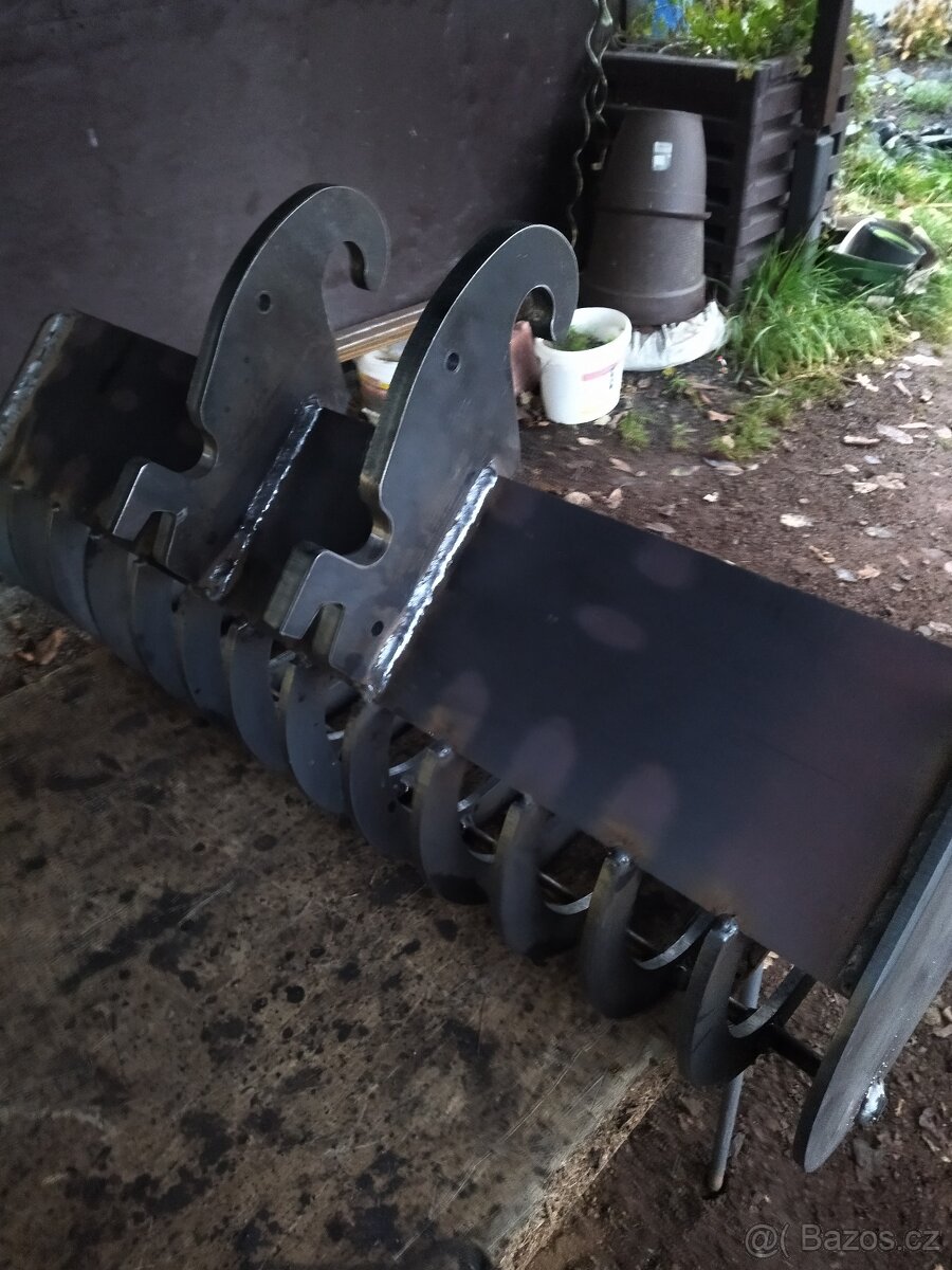 Prosívací,třídící lžíce - 3