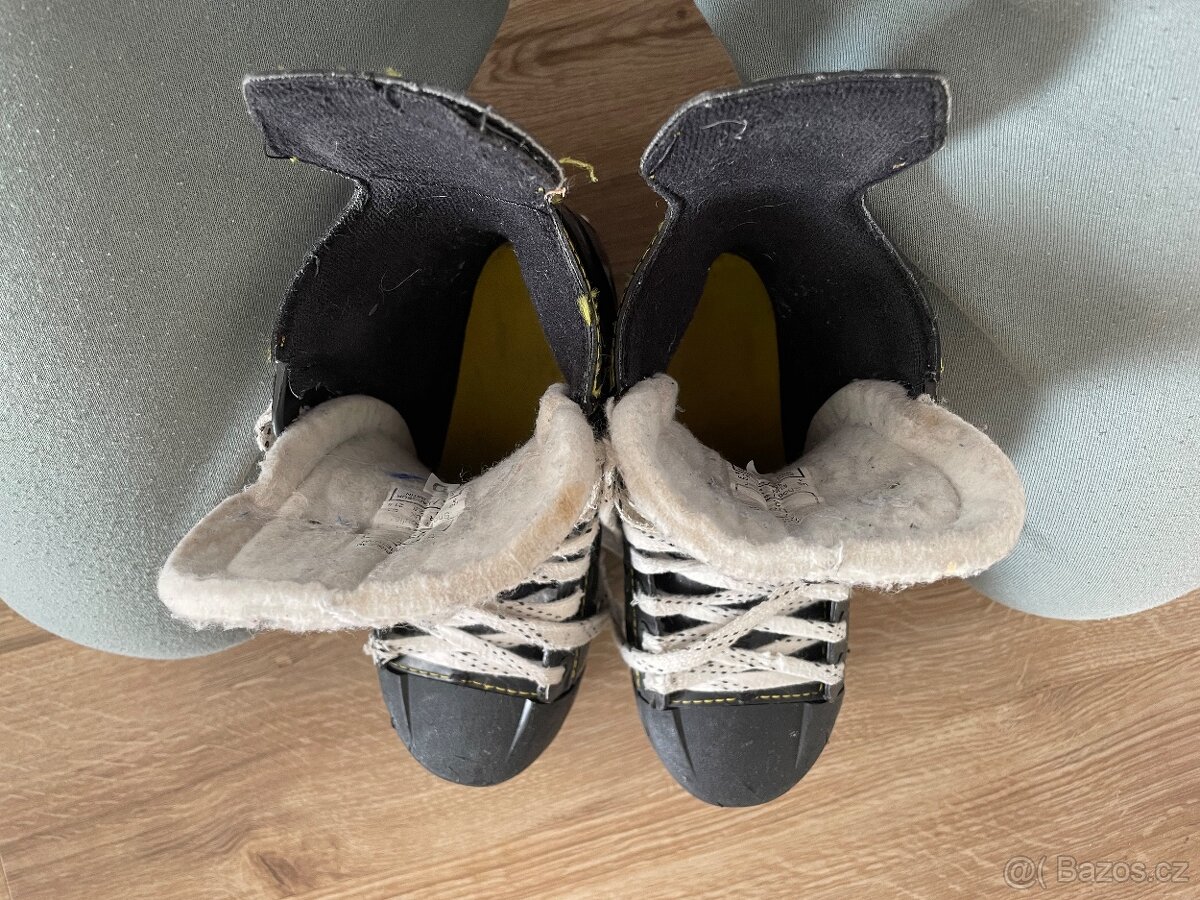 Chlapecke brusle CCM vel. 35 - 3