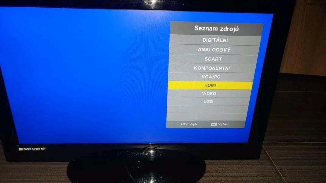 2ks malé TV 19" - 3