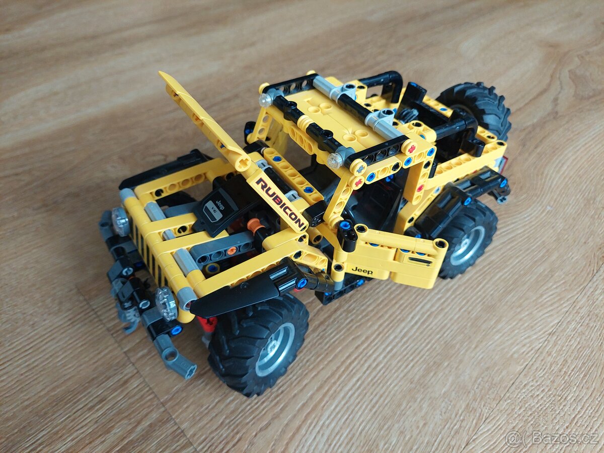 Lego Technic Jeep Wrangler 42122 - 3