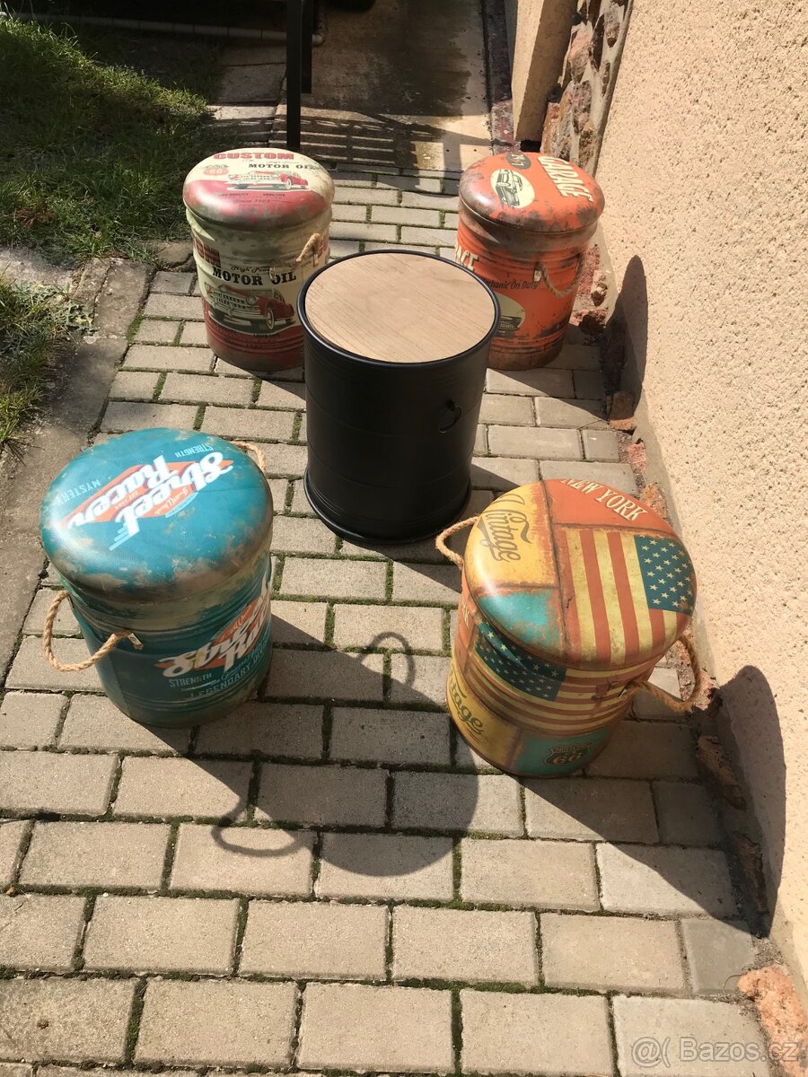 Souprava taburetů a sudu k posezení - 3