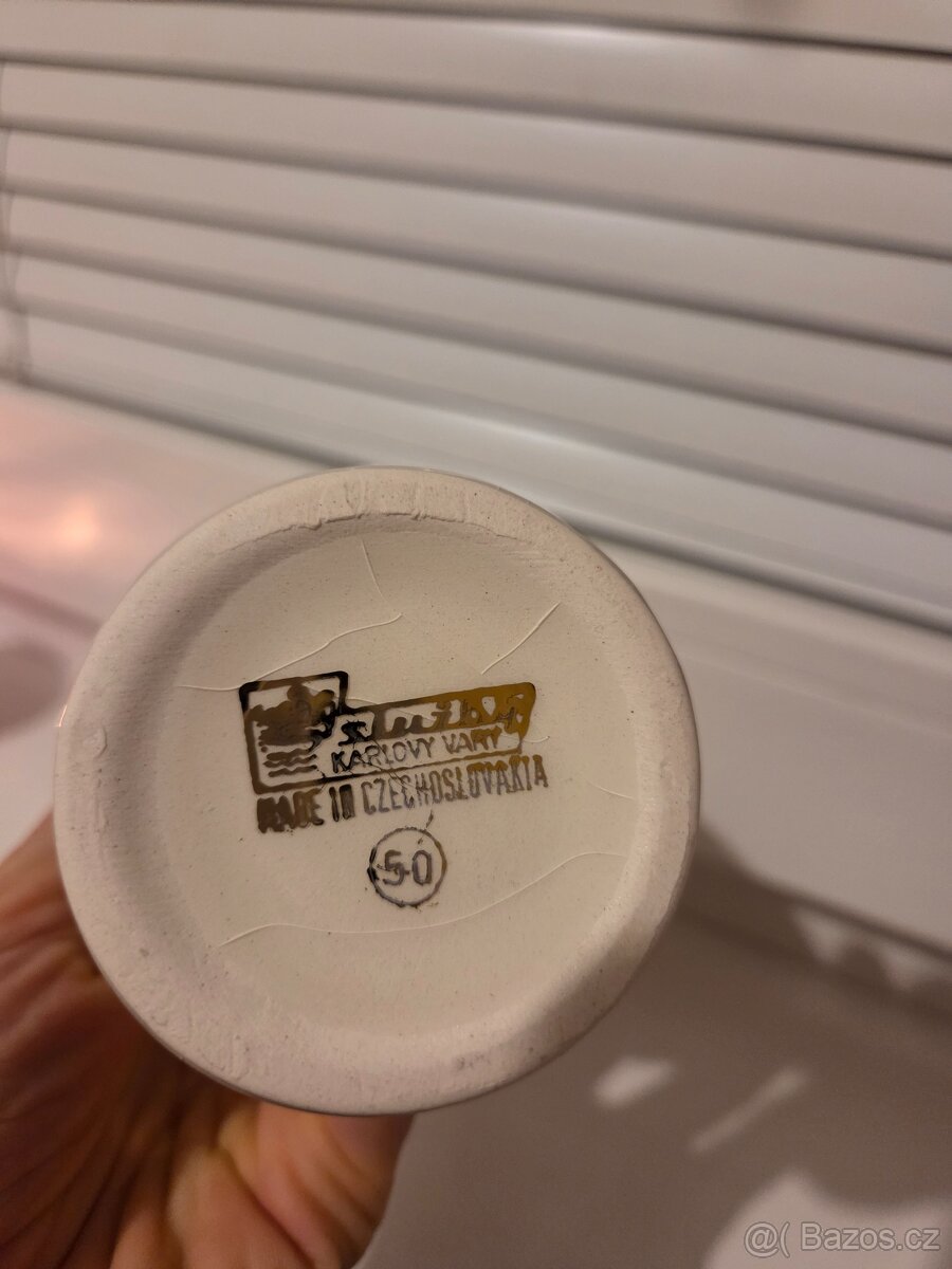 Karlovarská váza - 3