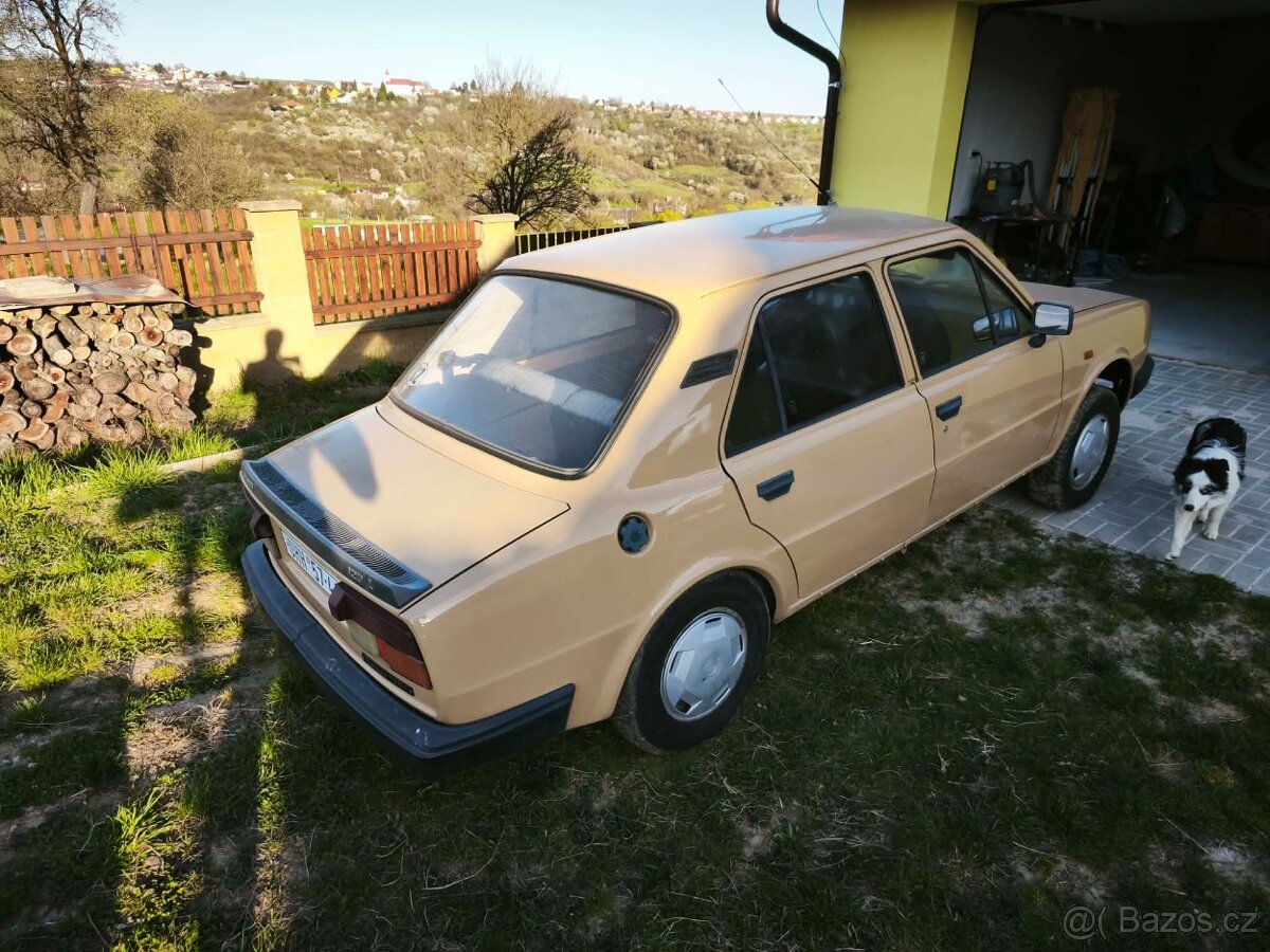 Škoda 120 - 3