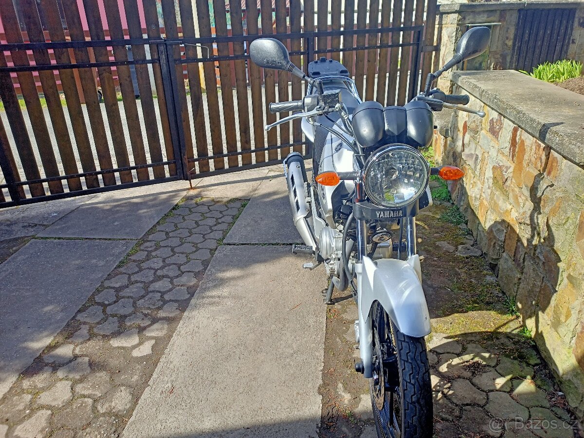 Yamaha YBR 125 - 3