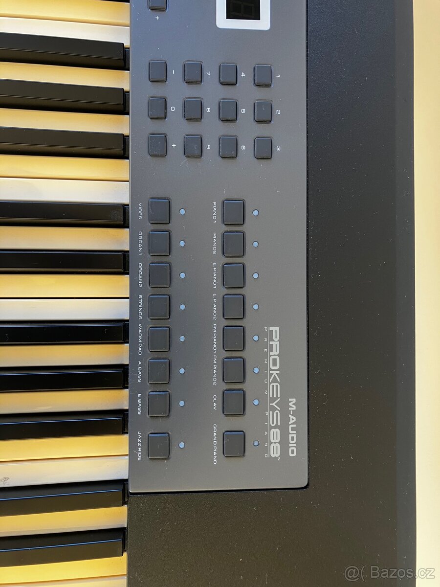 Elektrické klávesy/piano - 3