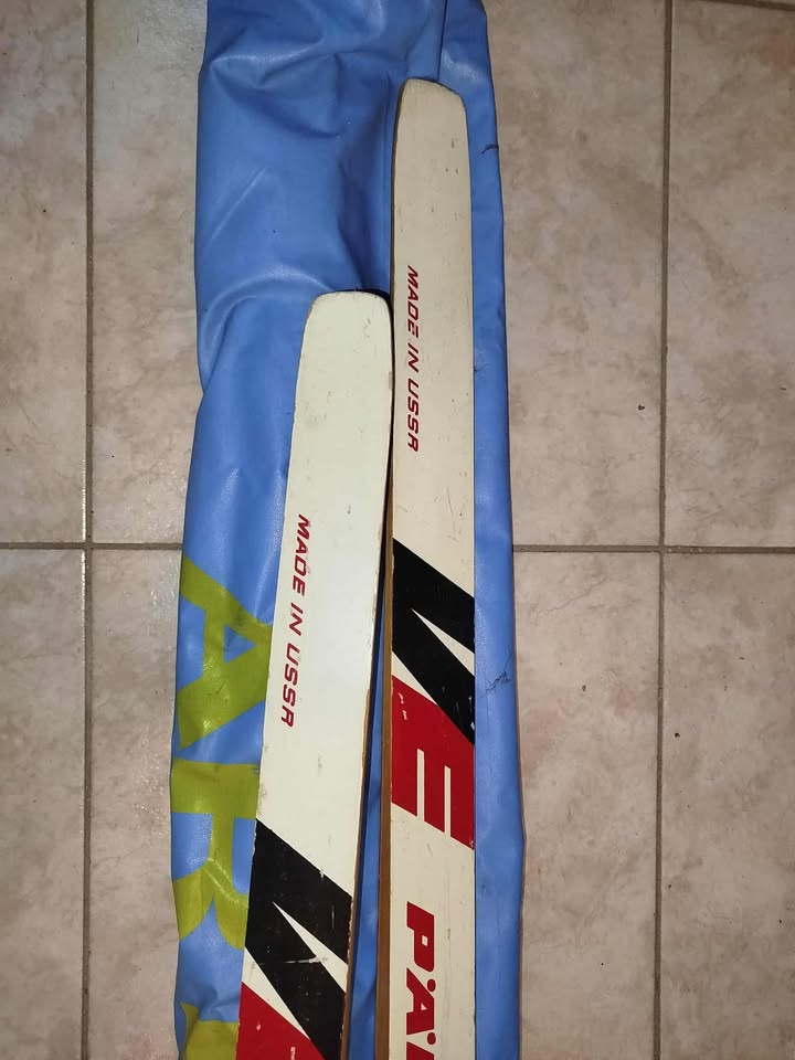 Historické běžky + hůlky - 3