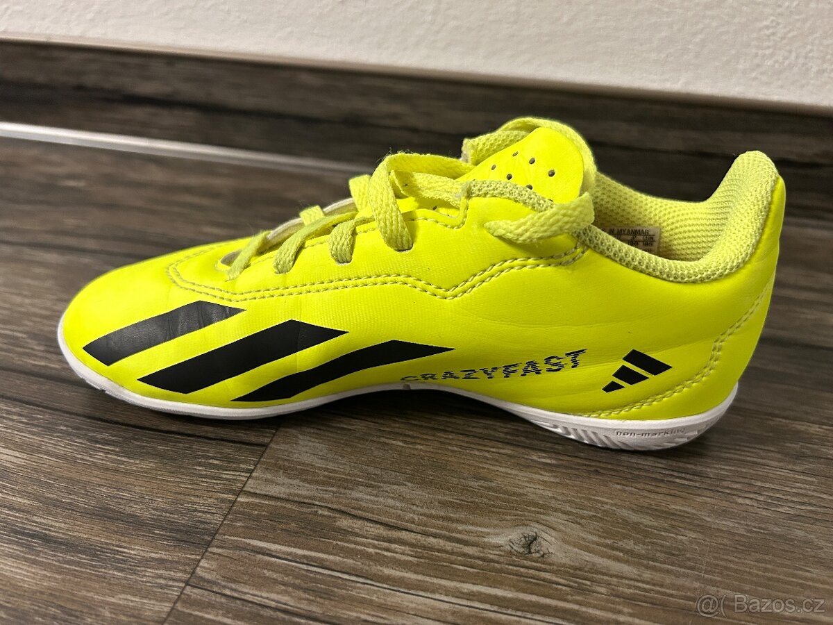 Dětské sálové kopačky Adidas, vel. 31 - 3