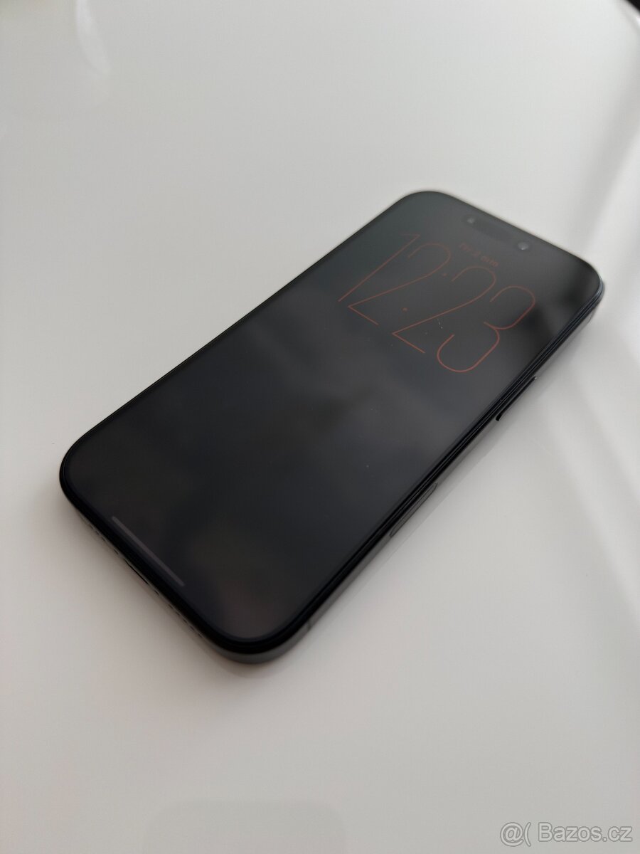 Prodám iPhone 16 Pro 128 GB černý titan - 3