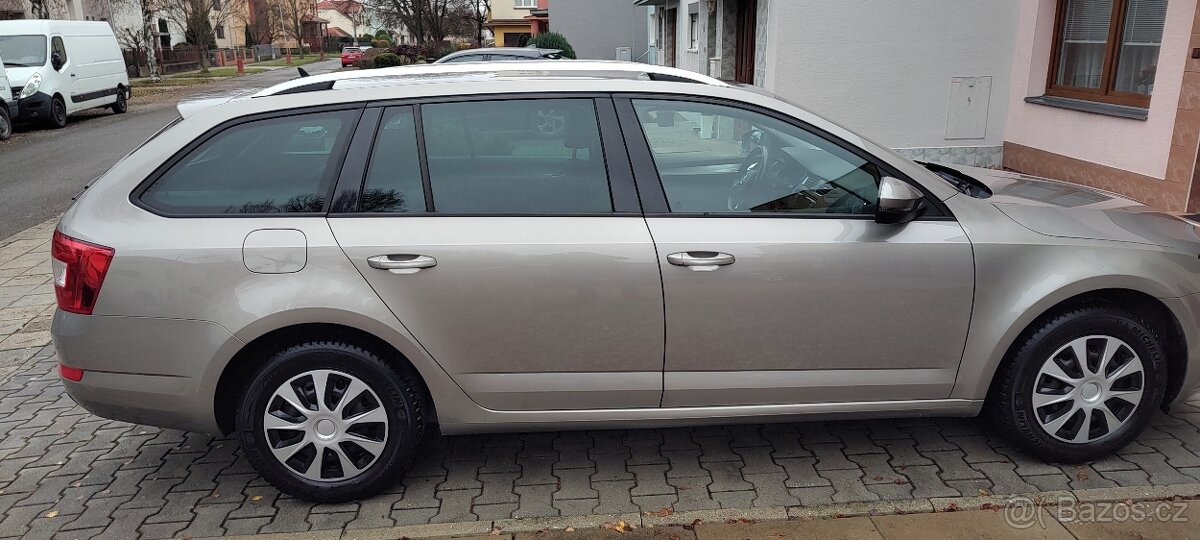 Prodám Octavii III, benzín, perfektní stav. - 3