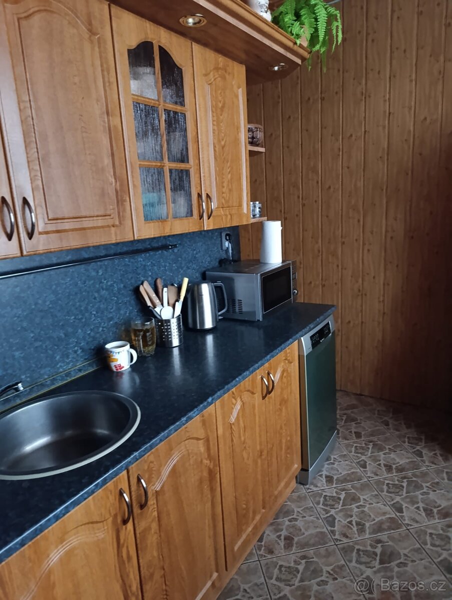 Kuchynská linka - 3