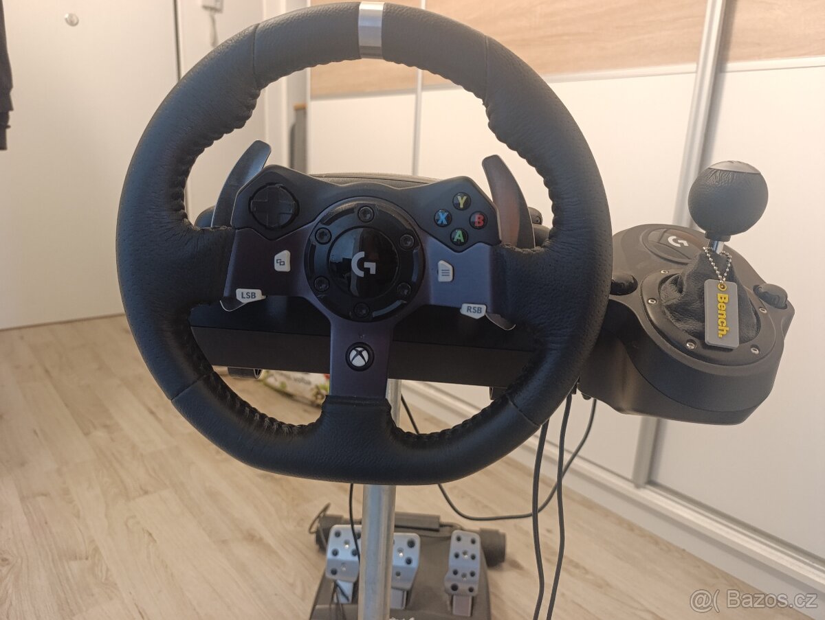 Volant Logitech g920 s řadící pákou a stojanem - 3
