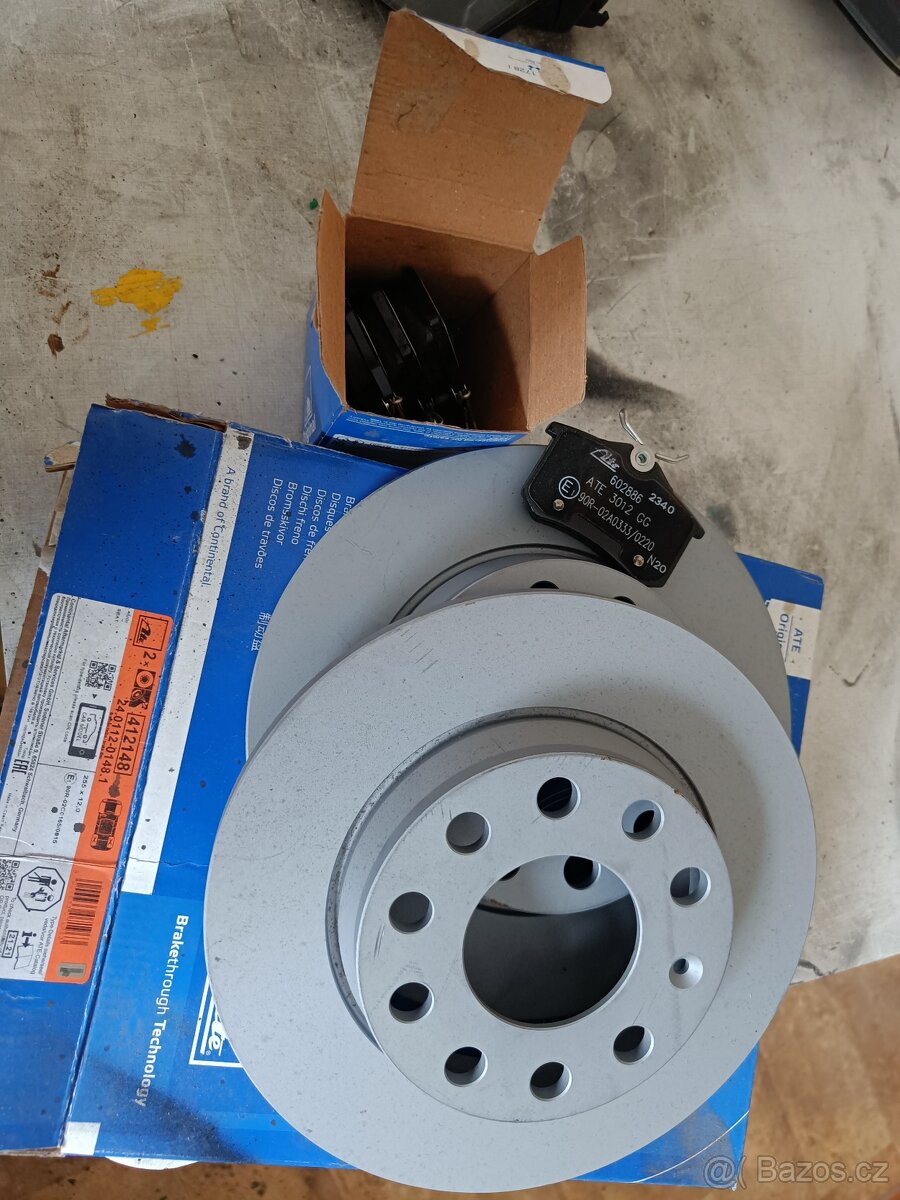 Zadní brzdy Audi A4 b6 - 3