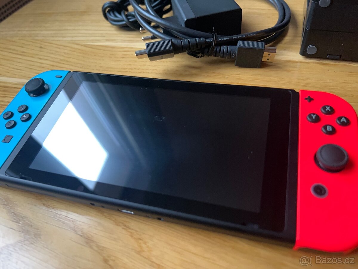 Nintendo Switch InstinctNX modchip 512 GB microSD - 3