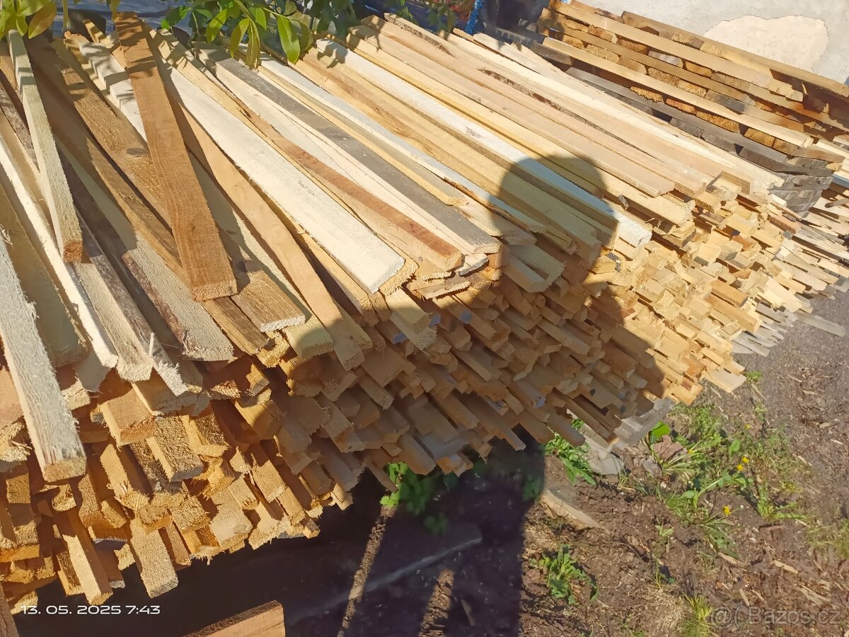 Prkna, latě, odřezky, kratiny - 3
