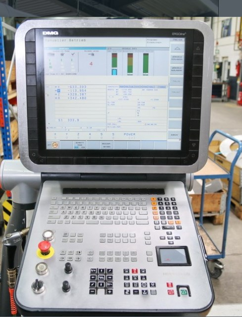 Obráběcí centra - vertikální DMF 260 New Design - 3