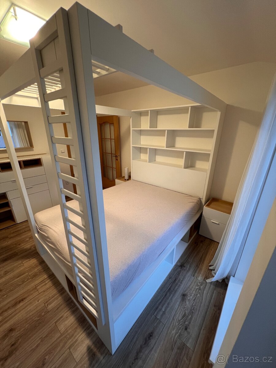 Designová postel s policemi a loft konstrukcí – moderní styl - 3