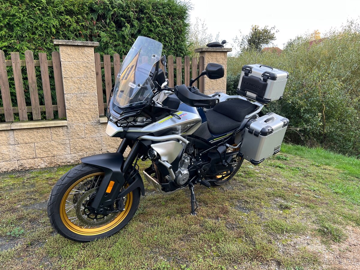 CFMOTO 800MT Touring 2022