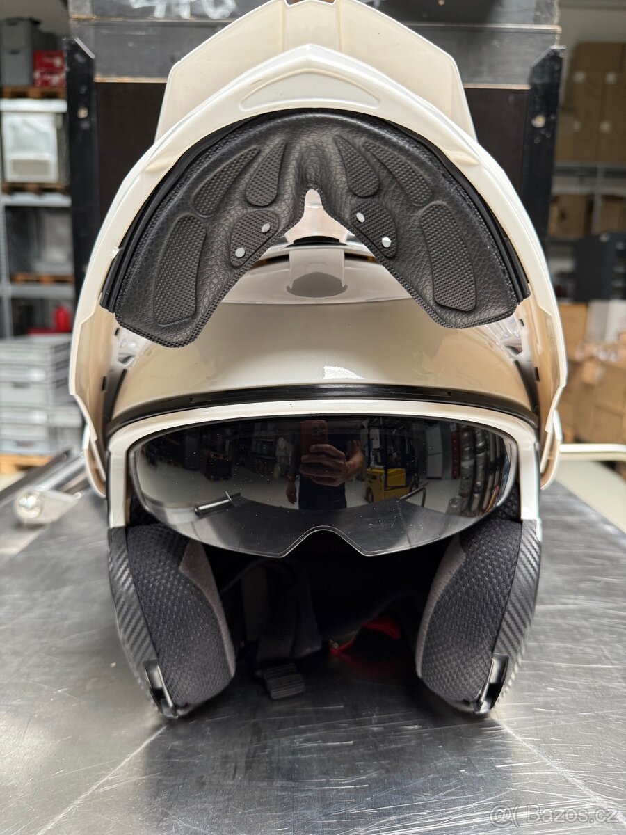 Výklopná helma Caberg M - 3