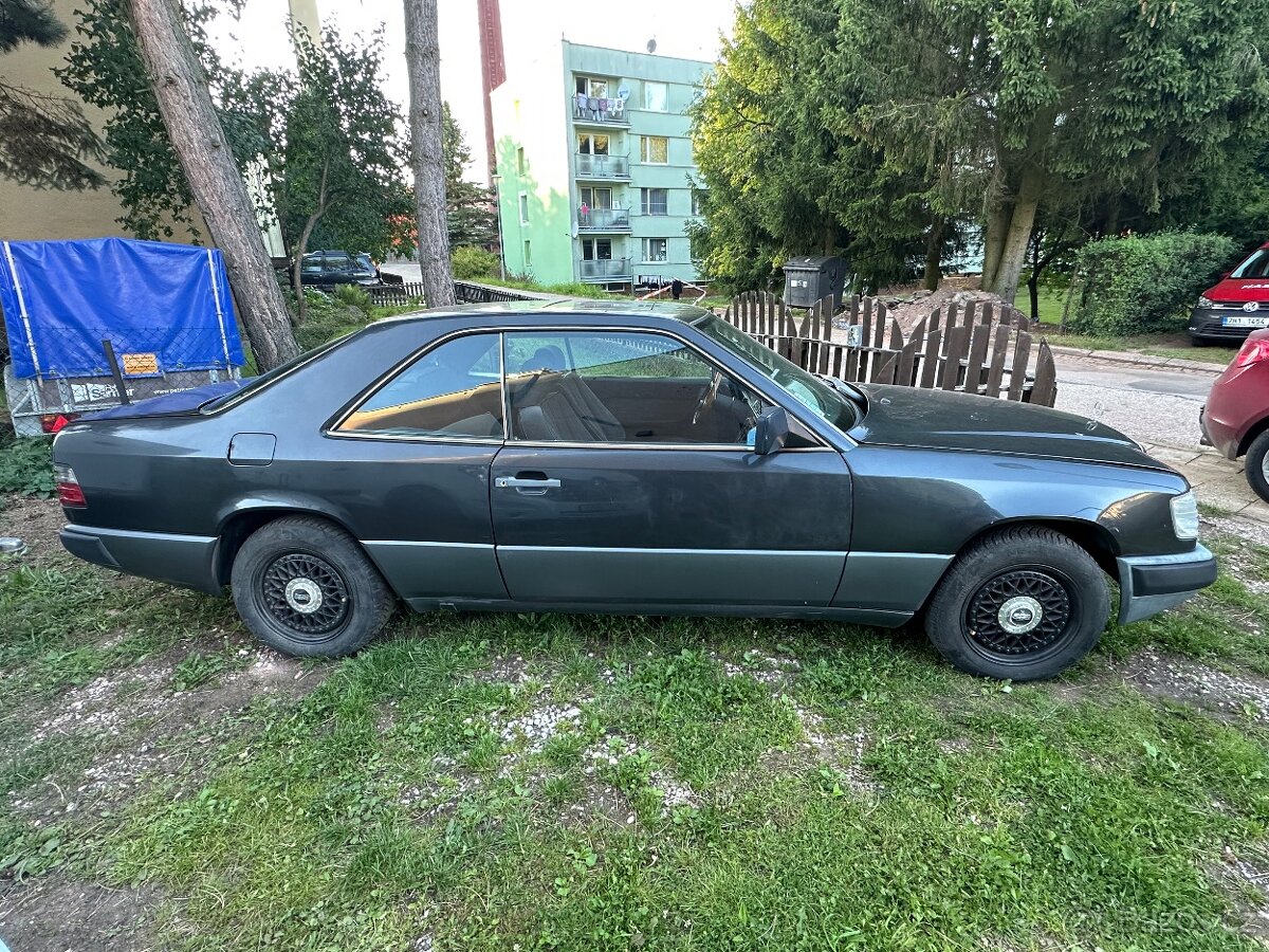 Mercedes-Benz W124 - 3