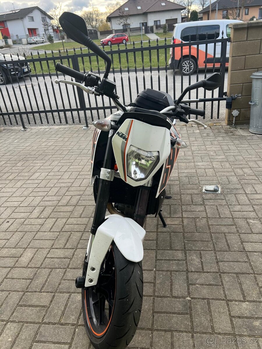 Prodám KTM DUKE 690 2013 50 kW - 3