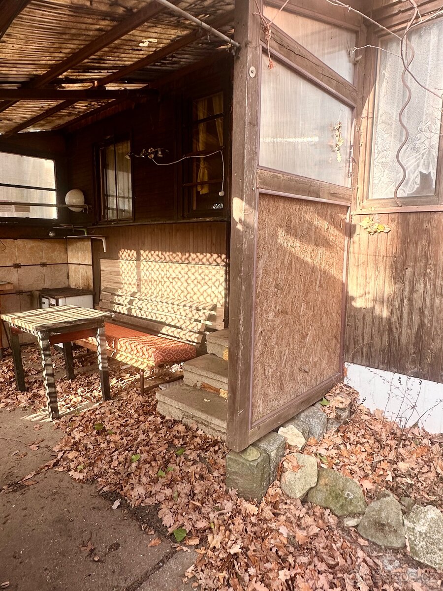 Chata 3+1 , 52m2 okres Praha východ - 3