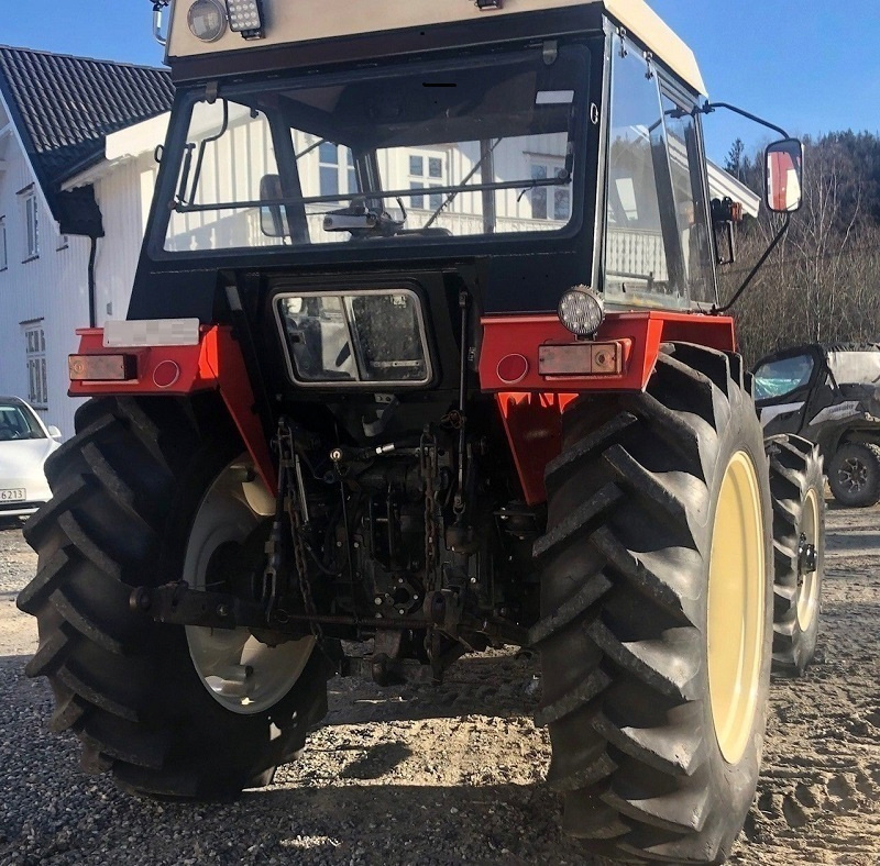 Zetor 7245 Zdvihový objem: 3,595 l - 3