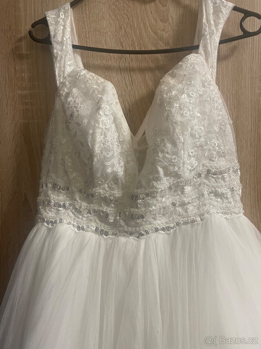 Krásné svatební šaty - 3