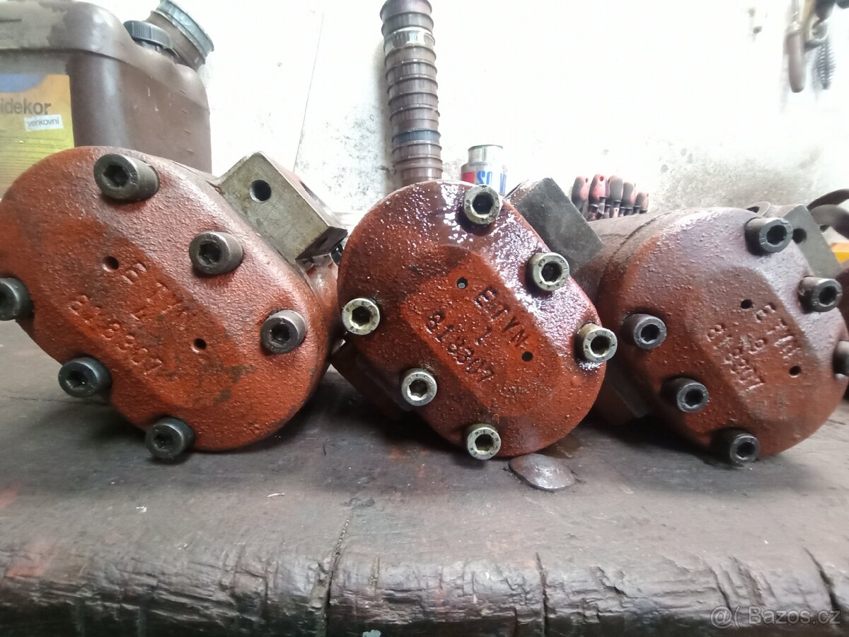 PRODÁM HYDRAULICKÉ ČERPADLO NA ZETOR - 3