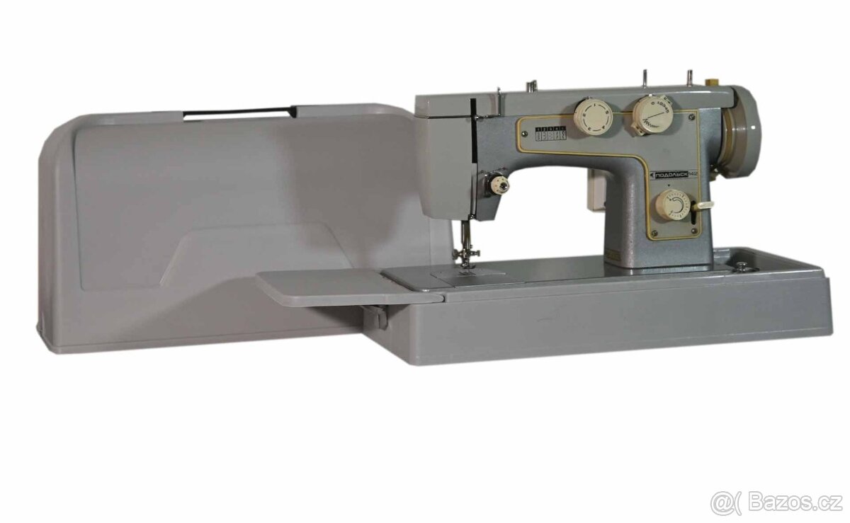 Kufr pro šicí stroj Veritas, Podolsk, Minerva - 3