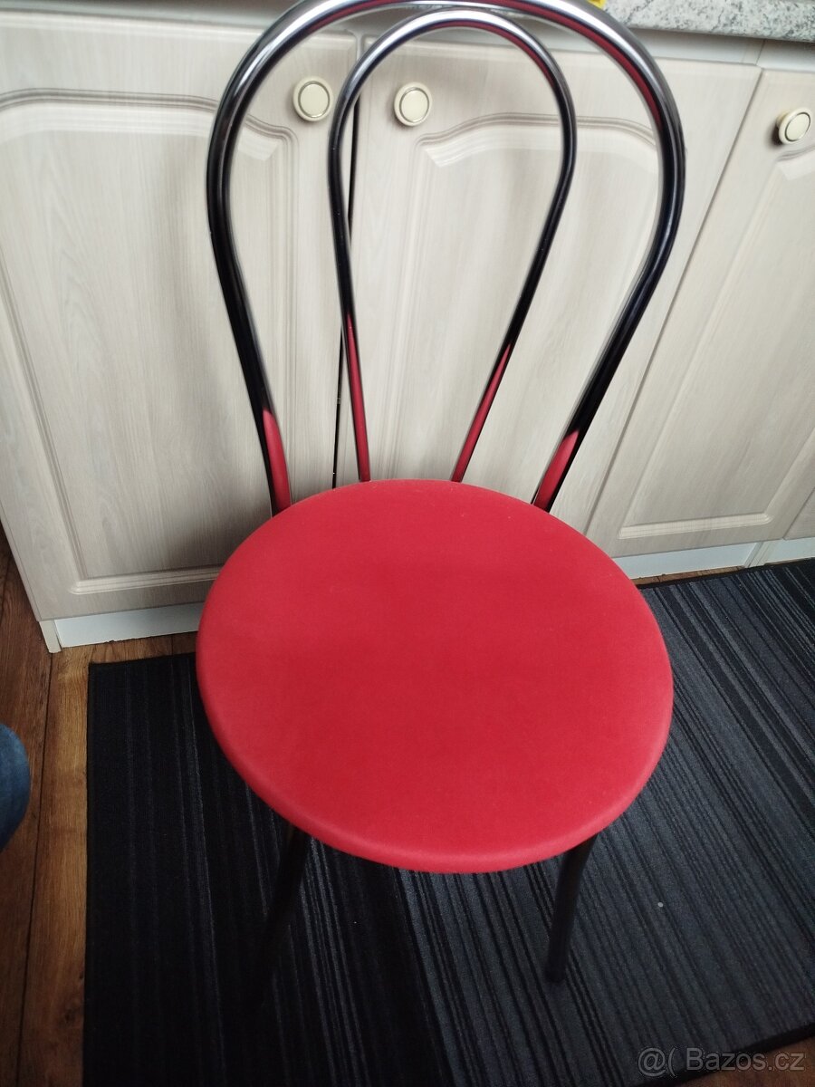 Židle - 3