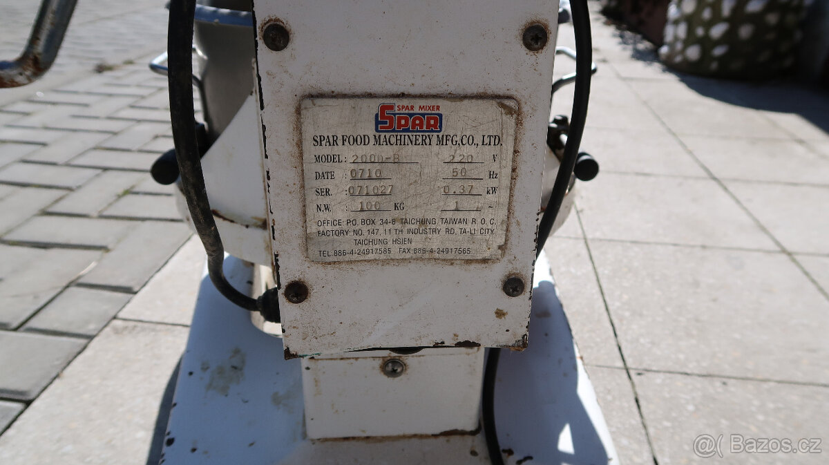 Hnětač těsta SPAR SP 200 - 3