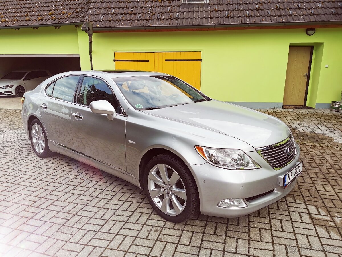 Lexus LS 460 - 3