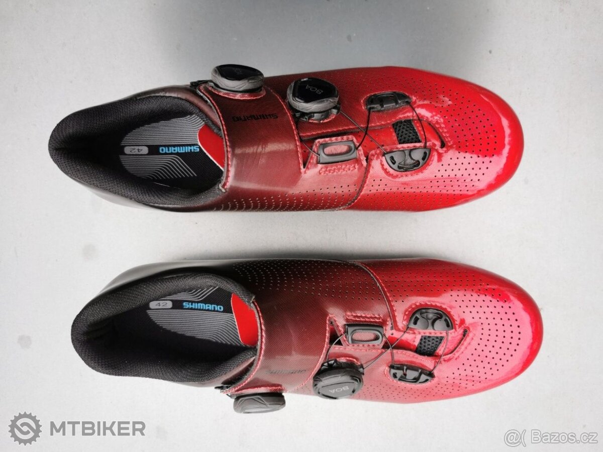 Tretry Shimano RC7 - 3