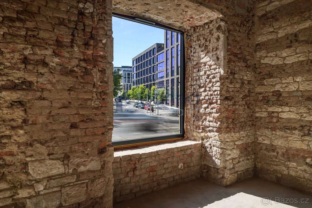 Pronájem restaurace 78 m² Seifertova, Praha - Žižkov - 3