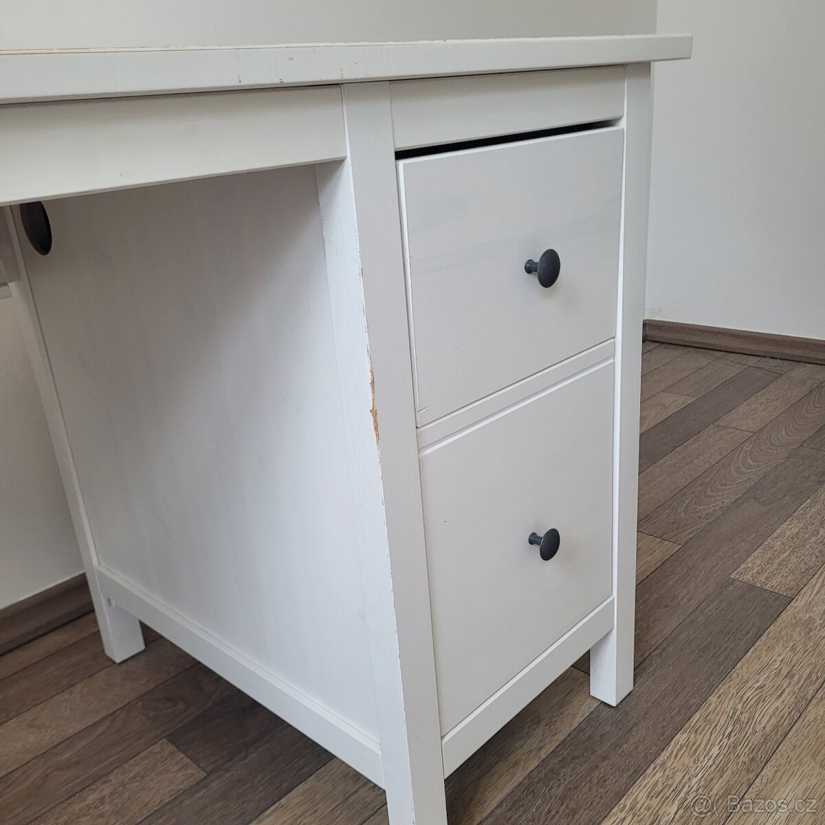 Pracovní stůl + knihovna - 3