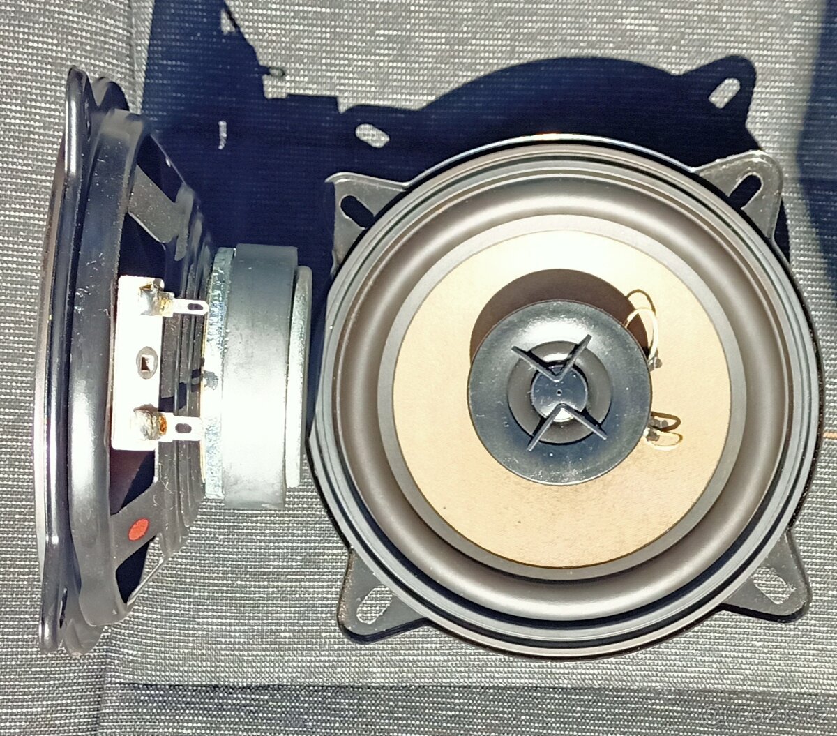 Reproduktory Tesla a TVM - 3