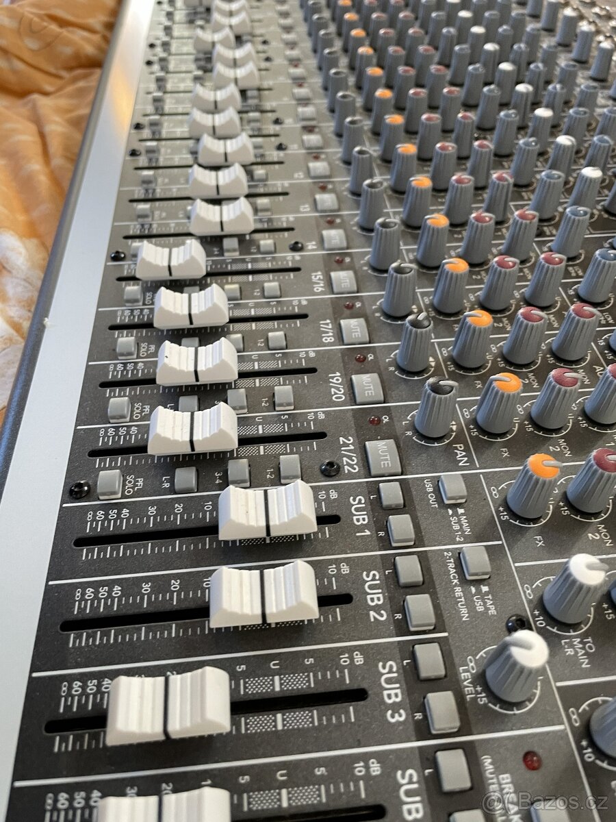 Prodám mixpult - 3