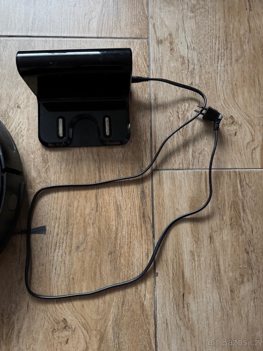 Robotický vysavač Midea s nabíjecí stanicí - 3