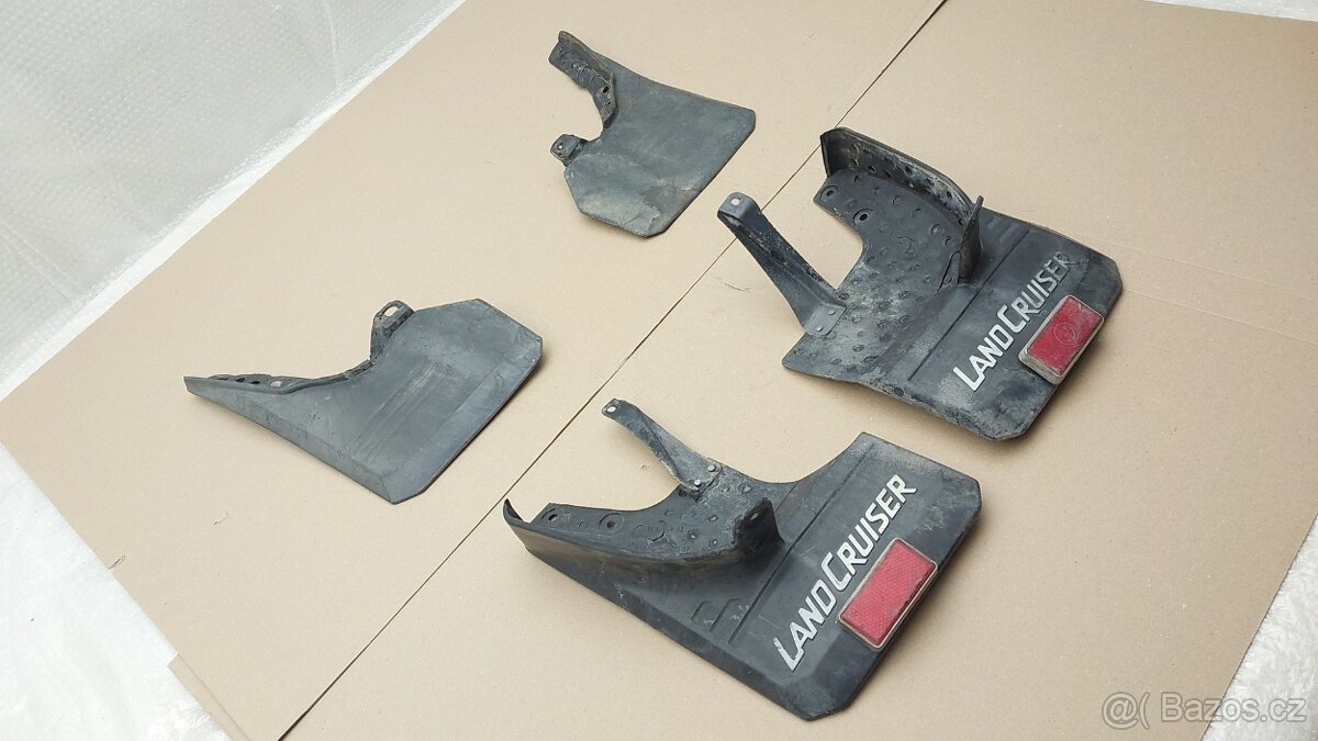 Toyota Land Cruiser 73 – Zástěrky - 3