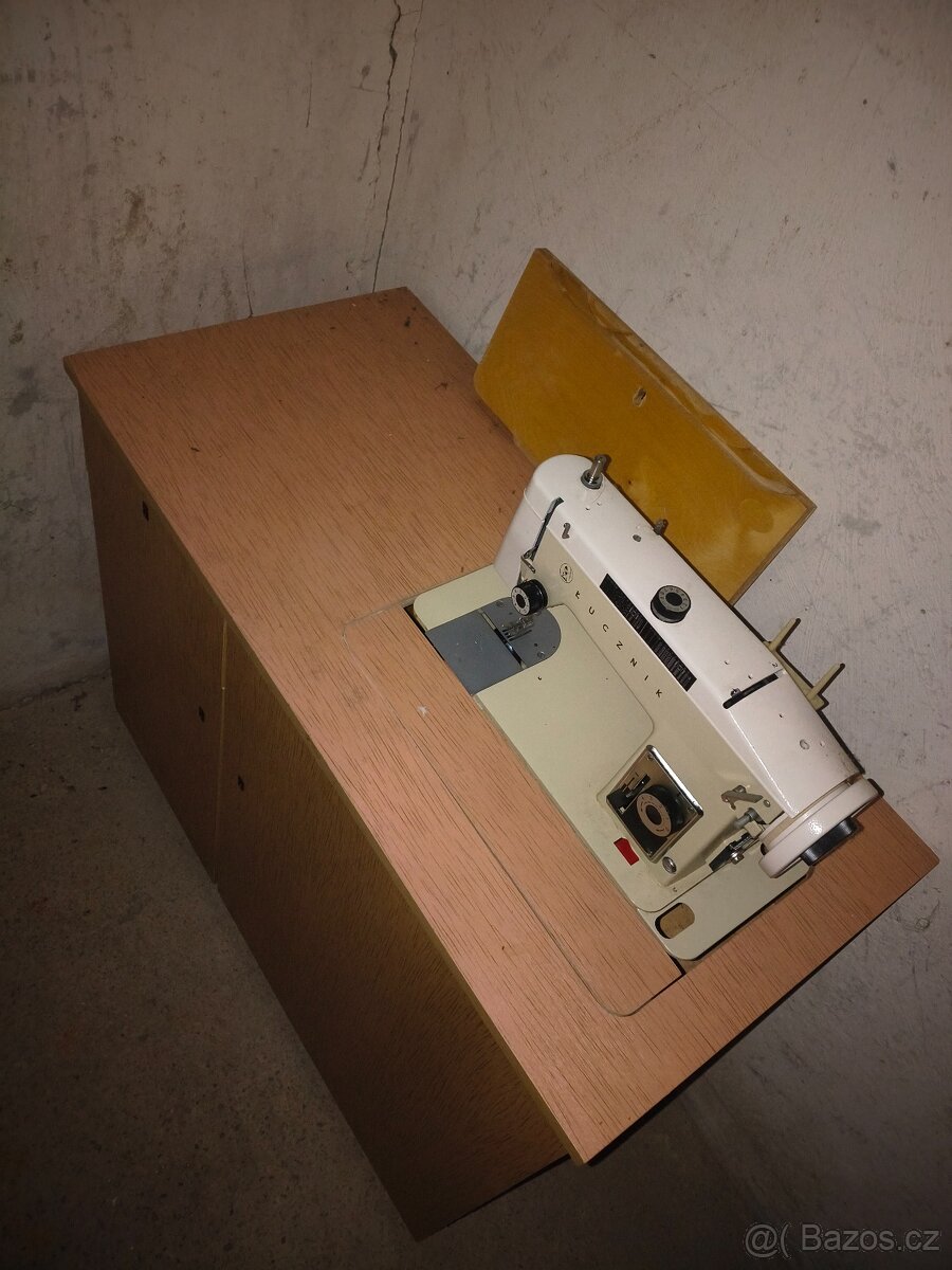 Šicí stroj - 3