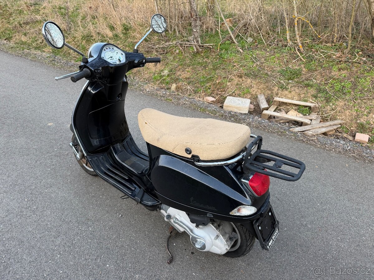 Vespa LX-125 - 3