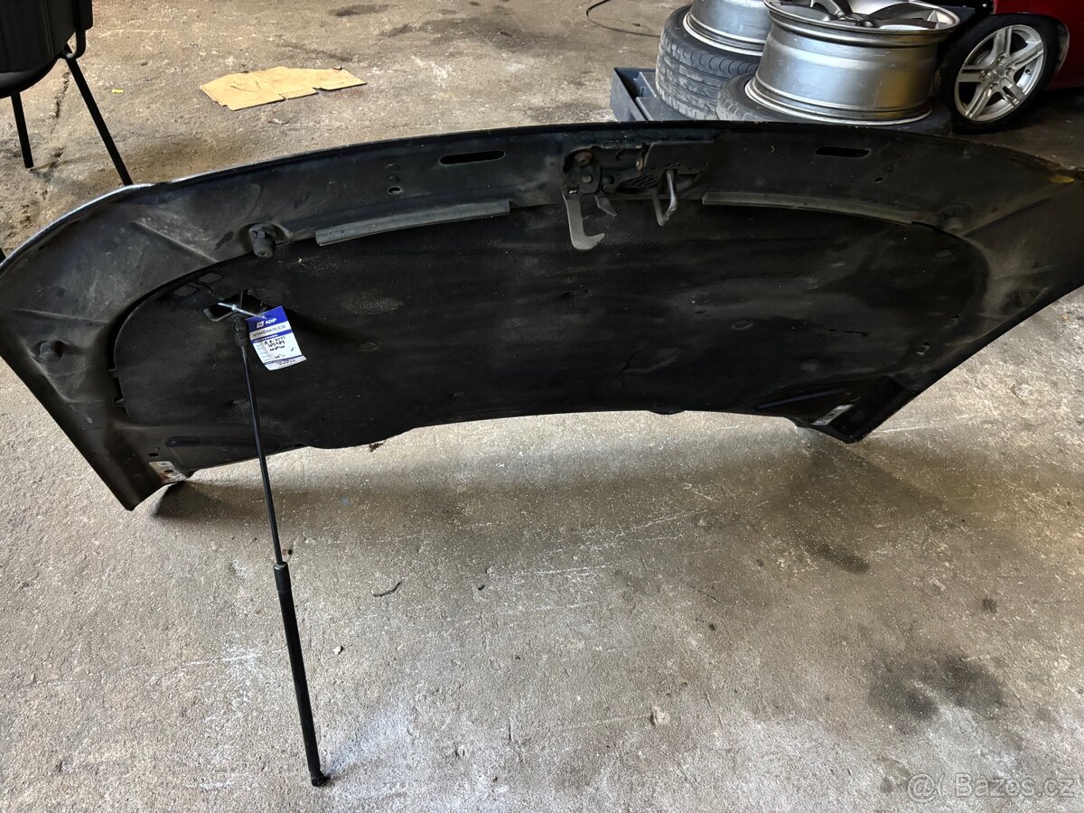 Kapota Passat b6 - 3