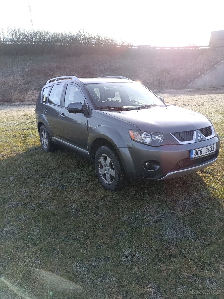 Mitsubishi Outlander 2.0 DiD - 3