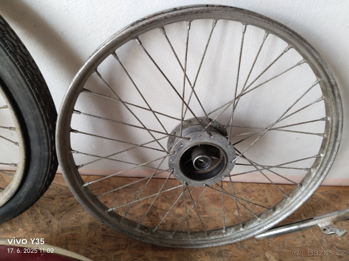 Stadion S11 a S22, Jawetta 551 - 3